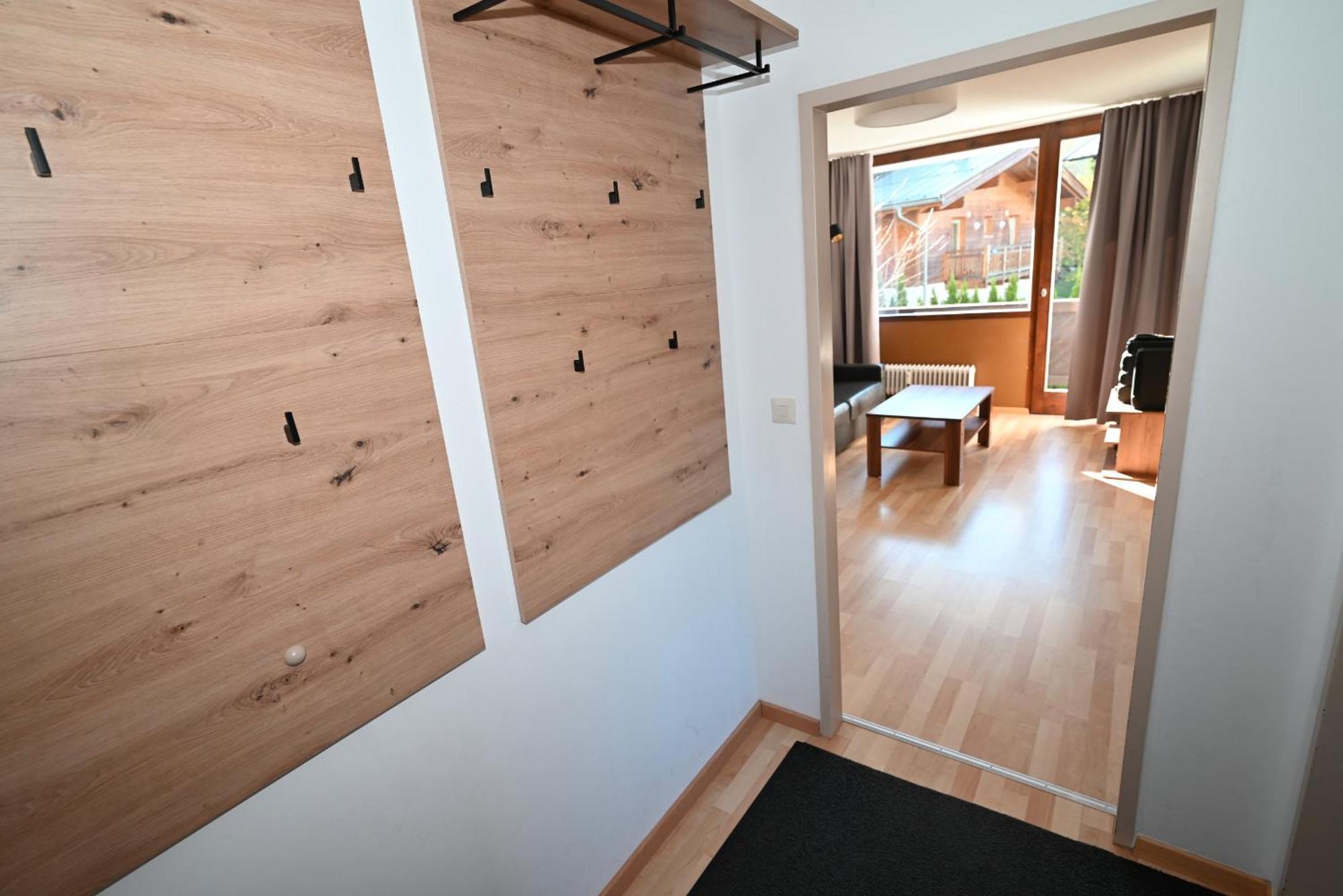 Apartment Haus 3 Top 16 - By Four Seasons Apartments Kaprun Extérieur photo